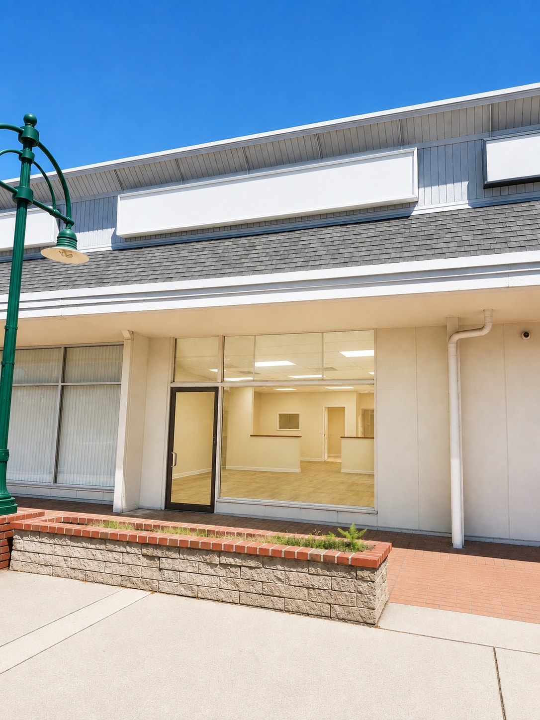 220-228 S Glendora Ave, West Covina, CA for lease Interior Photo- Image 1 of 5