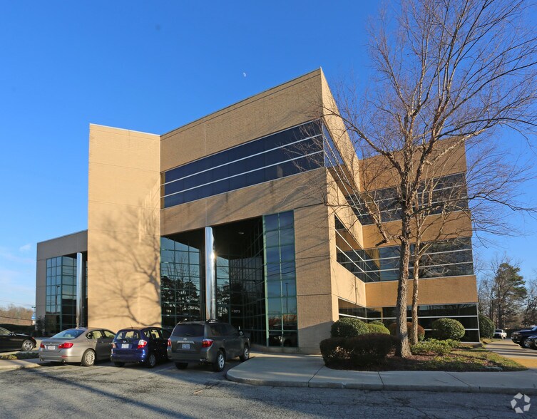 2275 Vanstory St, Greensboro, NC for lease - Primary Photo - Image 1 of 5