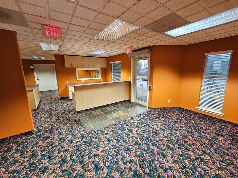 5125 Wittenberg Ln NE, Salem, OR à vendre - Photo du bâtiment - Image 3 de 20