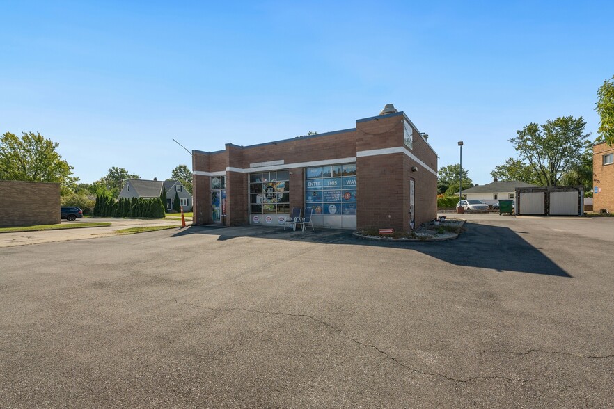 6505 Pearl Rd, Parma Heights, OH for sale - Building Photo - Image 3 of 54