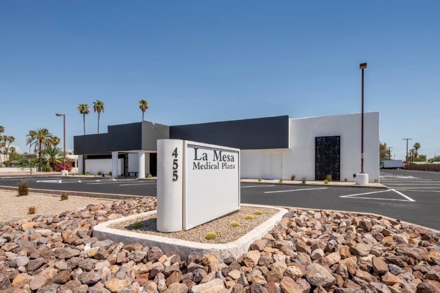 455 N Mesa Dr, Mesa, AZ for lease - Building Photo - Image 1 of 9