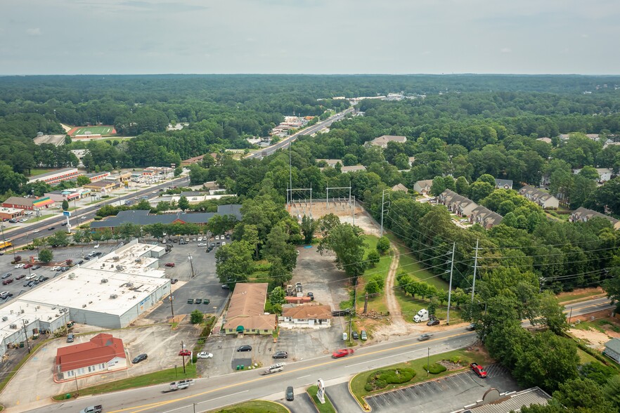 3960 Rockbridge Rd, Stone Mountain, GA à louer - Photo du bâtiment - Image 3 de 11