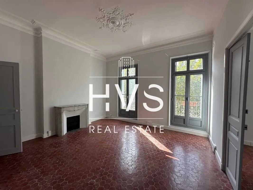 Office in Aix-en-Provence for lease Building Photo- Image 1 of 5