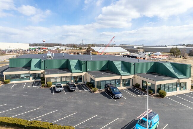 Plus de détails pour 315 Commerce Park Rd, North Kingstown, RI - Industriel à louer