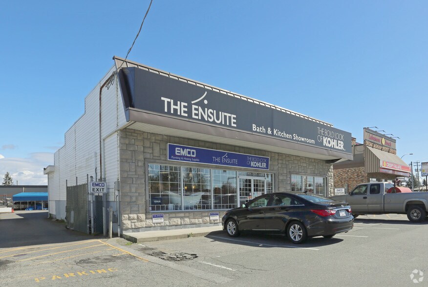 2412-2418 King George Blvd, Surrey, BC à louer - Photo du bâtiment - Image 1 de 6