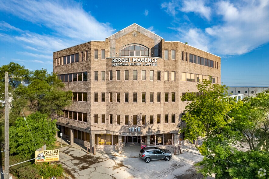 1018 Finch Ave, Toronto, ON à vendre - Photo du bâtiment - Image 1 de 7