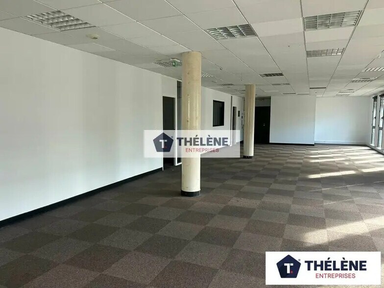 Office in Montpellier for lease - Interior Photo - Image 2 of 4
