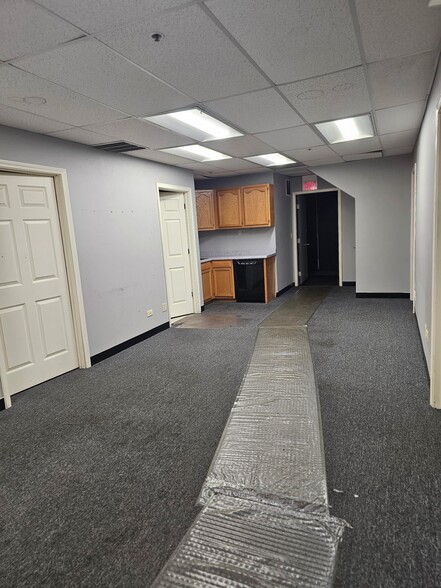 8450 W 191st St, Mokena, IL for lease - Building Photo - Image 3 of 14