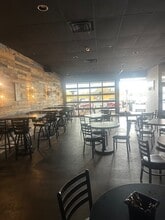 2725-2731 N Meade St, Appleton, WI for lease Interior Photo- Image 1 of 3