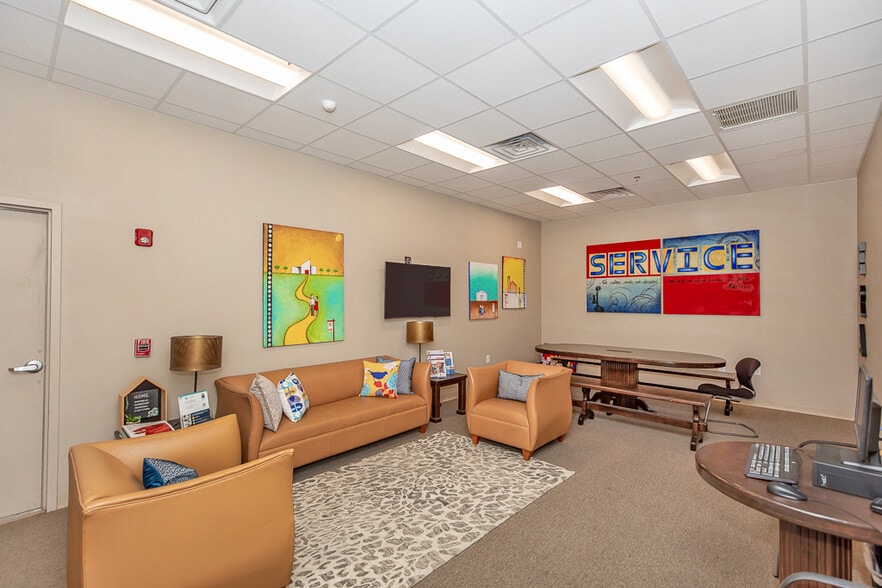 11375 S Fortuna Rd, Yuma, AZ for sale - Building Photo - Image 3 of 52