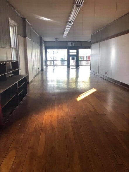 218 Main St, East Greenville, PA for lease - Building Photo - Image 2 of 10