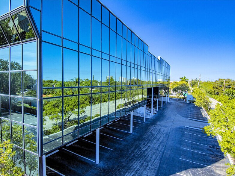 712 US Highway 1, North Palm Beach, FL à louer - Photo du bâtiment - Image 3 de 11