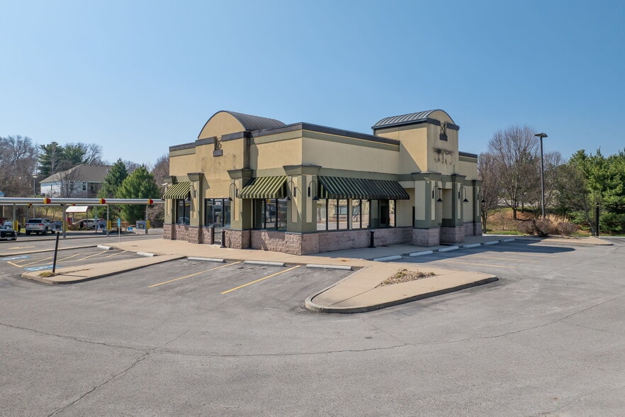 3114 N Belt Hwy, Saint Joseph, MO for sale - Building Photo - Image 3 of 39