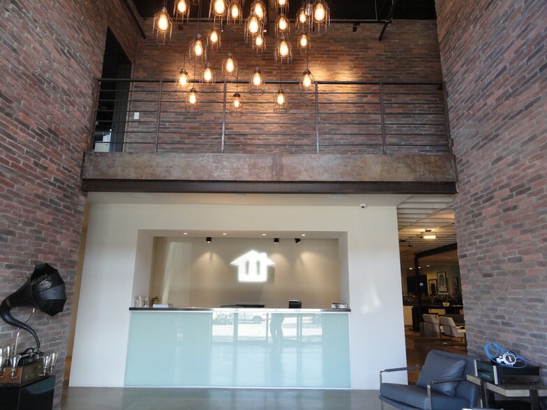 4832 Memphis St, Dallas, TX for sale - Interior Photo - Image 3 of 5