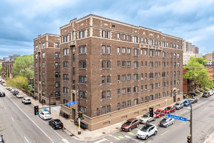 1500 LaSalle Ave, Minneapolis, MN à vendre - Photo principale - Image 1 de 37