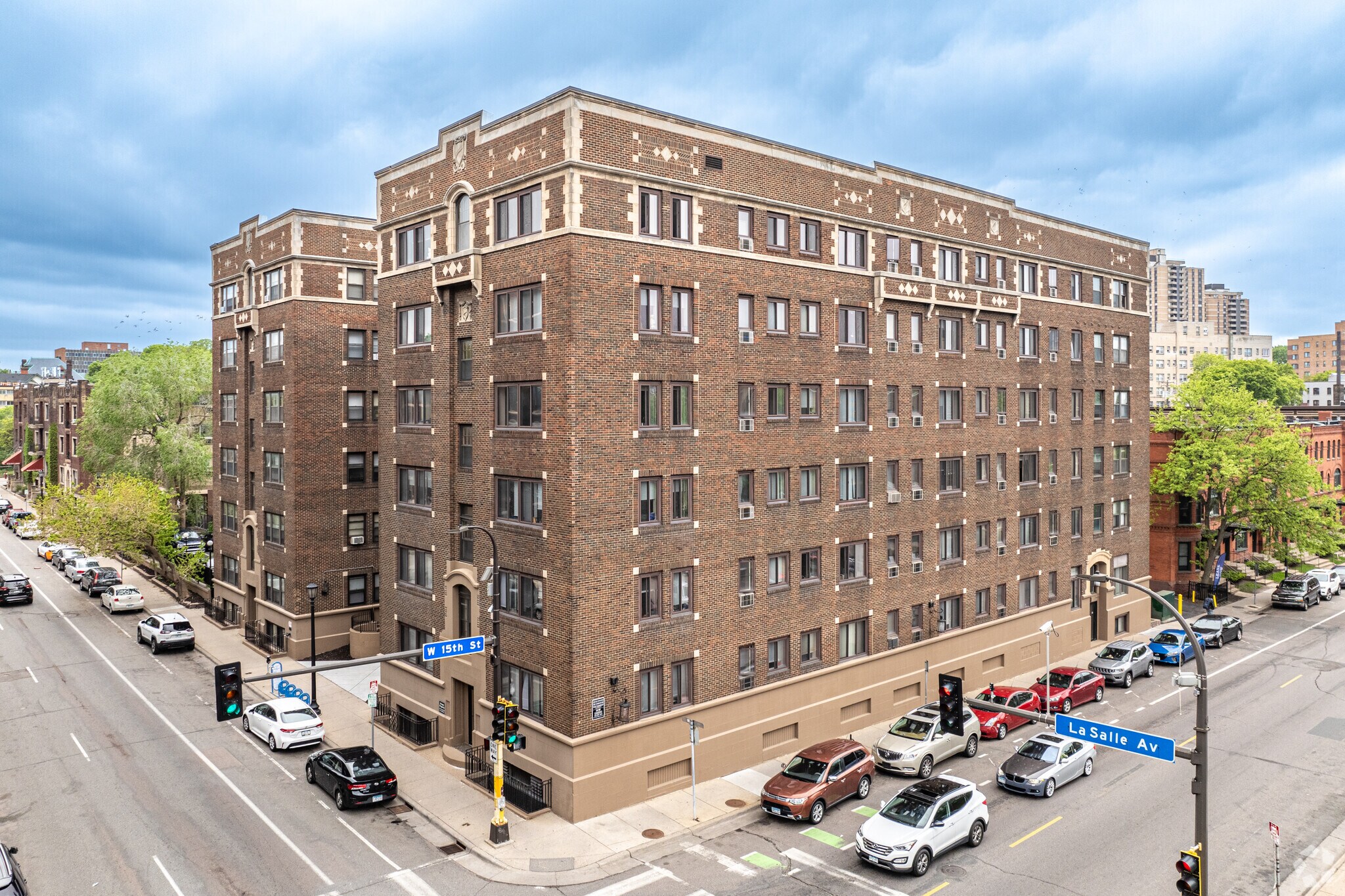 1500 LaSalle Ave, Minneapolis, MN for sale Primary Photo- Image 1 of 38