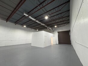 1533-1717 SW 1st Way, Deerfield Beach, FL à louer Photo intérieure- Image 2 de 9