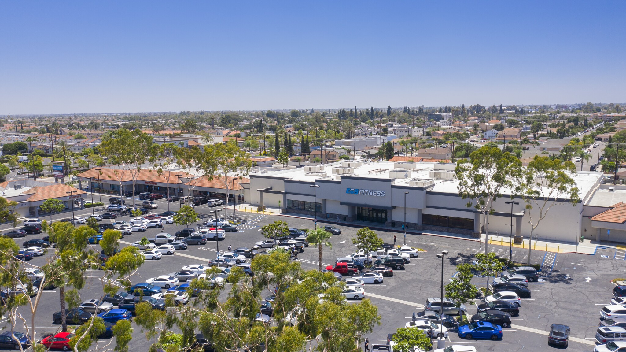 12090-12146 Carson St, Hawaiian Gardens, CA for lease Primary Photo- Image 1 of 8