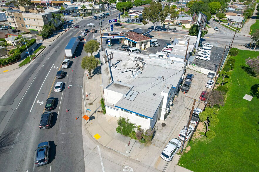490-498 N Garfield Ave, Montebello, CA à vendre - Photo du bâtiment - Image 3 de 10