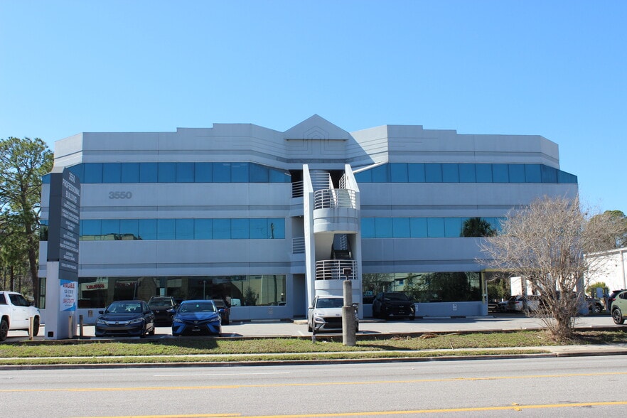 3550 University Blvd S, Jacksonville, FL for lease - Building Photo - Image 1 of 6