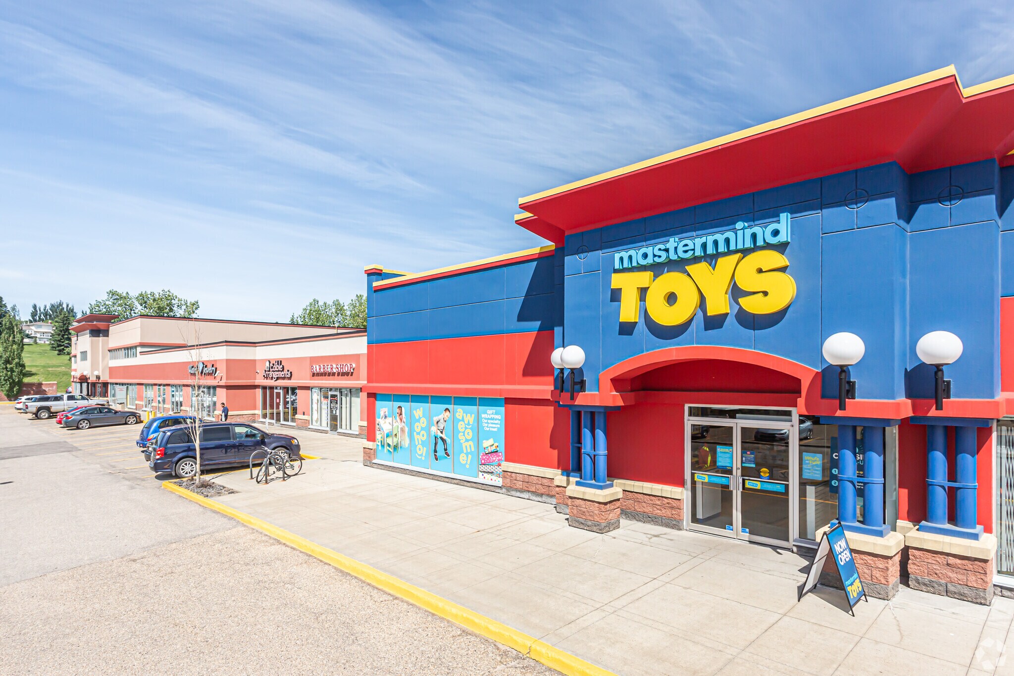 392 St Albert Trl, St. Albert, AB for lease Building Photo- Image 1 of 9