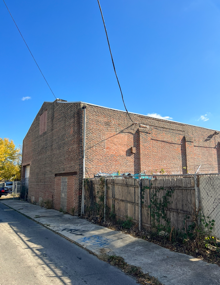 6140-6160 Yocum St, Philadelphia, PA for lease - Building Photo - Image 2 of 9