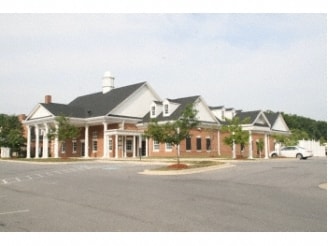 11340 Pembrooke Sq, Waldorf, MD for lease Primary Photo- Image 1 of 86