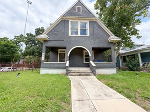 801 E Quincy St, San Antonio, TX à louer Photo intérieure- Image 1 de 11