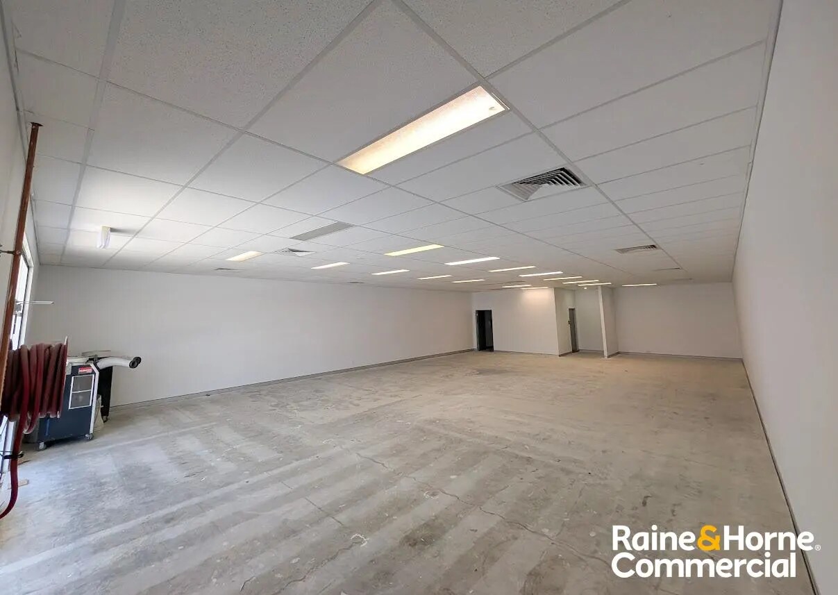 94 Robinson Rd E, Geebung for lease Interior Photo- Image 1 of 3