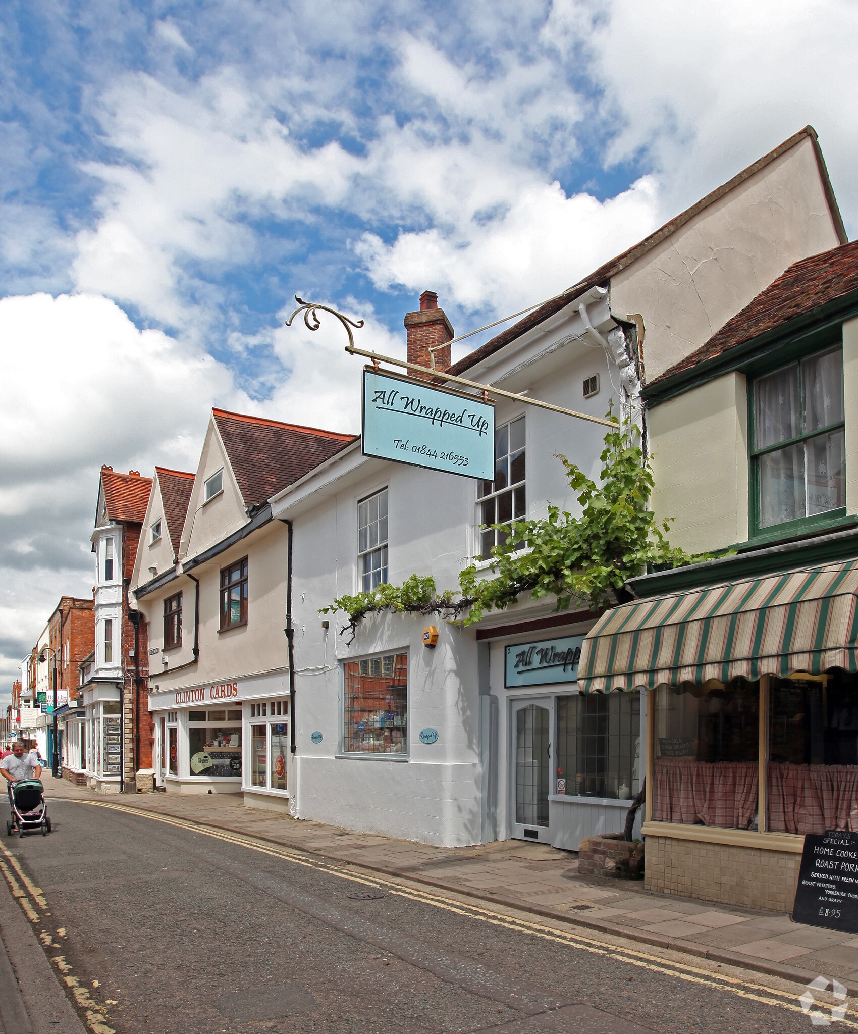 2 Buttermarket, Thame for sale Primary Photo- Image 1 of 6