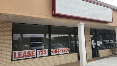 249 Chambers Bridge Rd, Brick, NJ for lease Interior Photo- Image 1 of 7