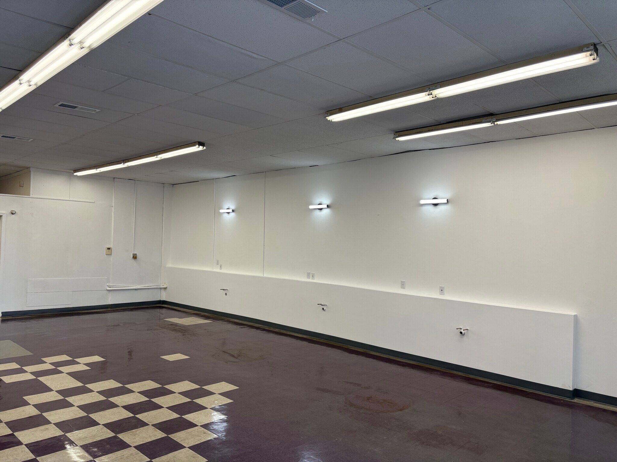 7714-7720 Troost Ave, Kansas City, MO à vendre Photo du bâtiment- Image 1 de 1