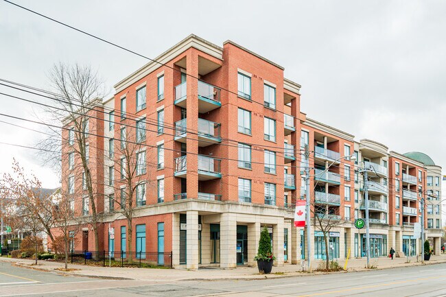 Plus de détails pour 1733-1745 Queen St E, Toronto, ON - Commerce de détail à louer