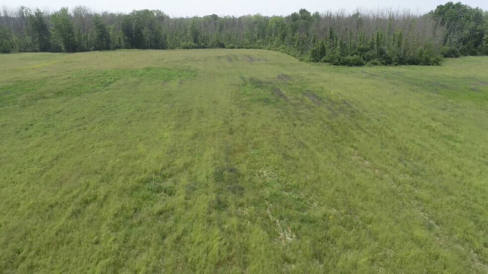 12 Schroeppel Rd, Pennellville, NY à vendre - Photo du bâtiment - Image 2 de 6