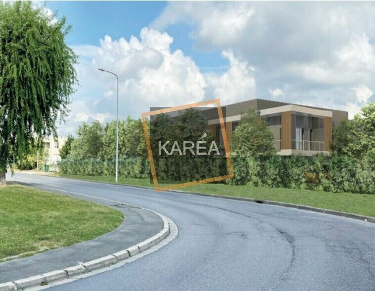 Flex in Courtry for lease - Building Photo - Image 1 of 5