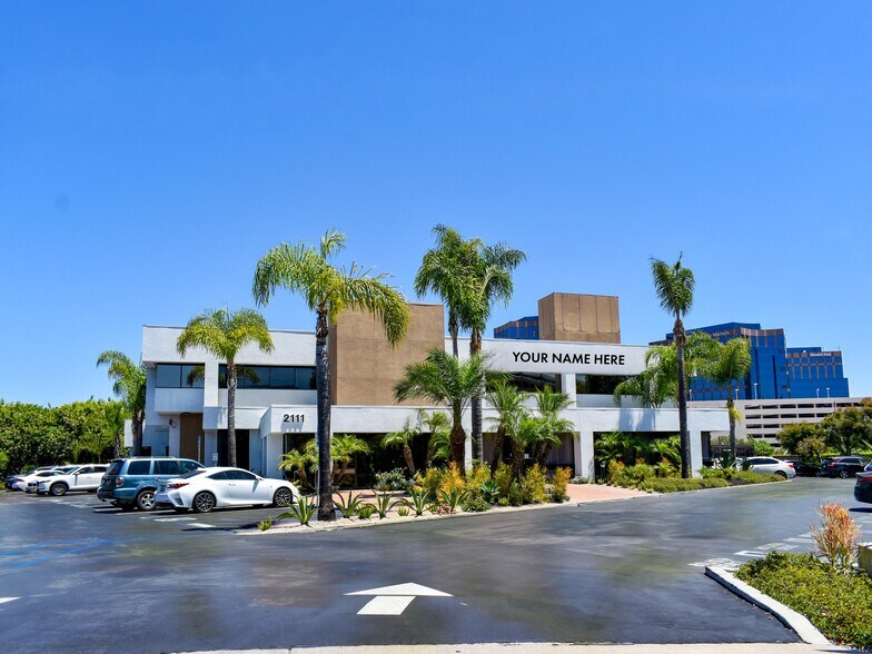 2111 Business Center Dr, Irvine, CA à louer - Photo du bâtiment - Image 2 de 10