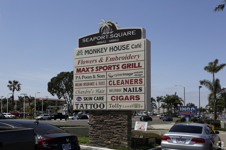 18822 Beach Blvd, Huntington Beach, CA à louer - Photo du bâtiment - Image 3 de 4