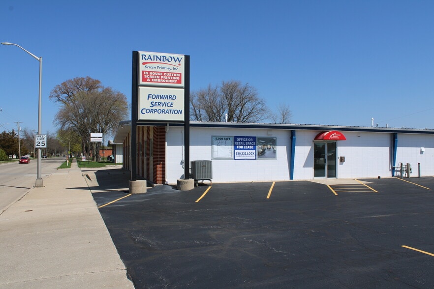 223 N Seymour St, Fond Du Lac, WI à louer - Photo du bâtiment - Image 2 de 8