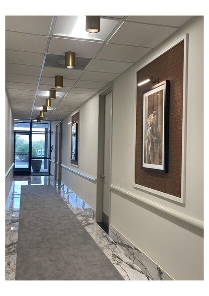 101 Grovers Mill Rd, Lawrenceville, NJ for lease - Building Photo - Image 2 of 25