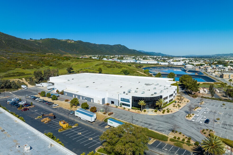 43195 Business Park Dr, Temecula, CA for lease - Building Photo - Image 2 of 27