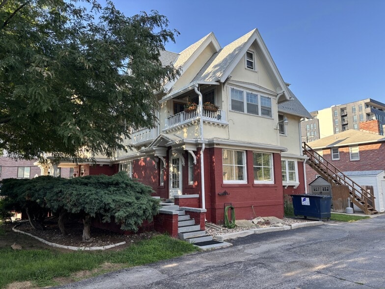 401 S 38th Ave, Omaha, NE for sale - Building Photo - Image 2 of 3