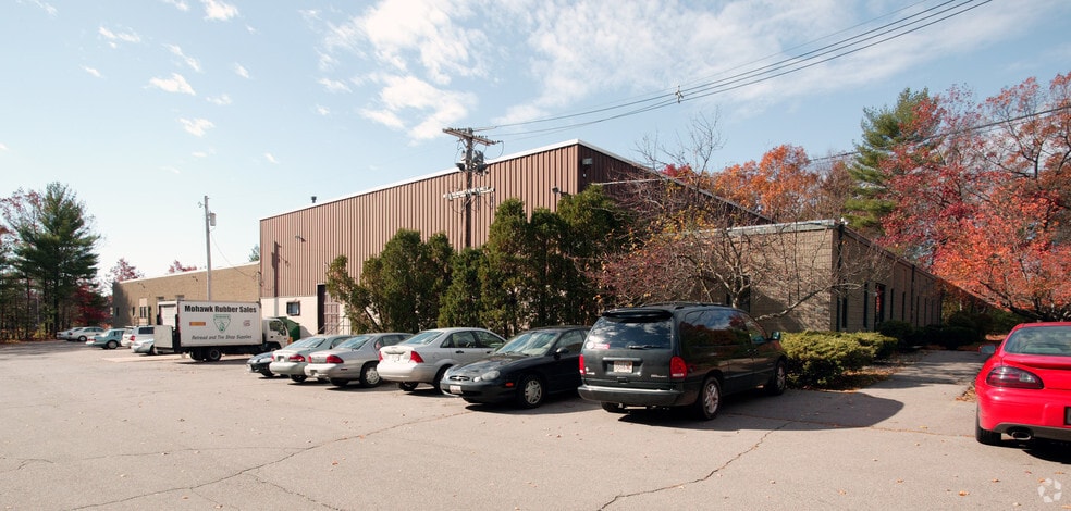 65 Industrial Park Rd, Hingham, MA for lease - Building Photo - Image 2 of 4
