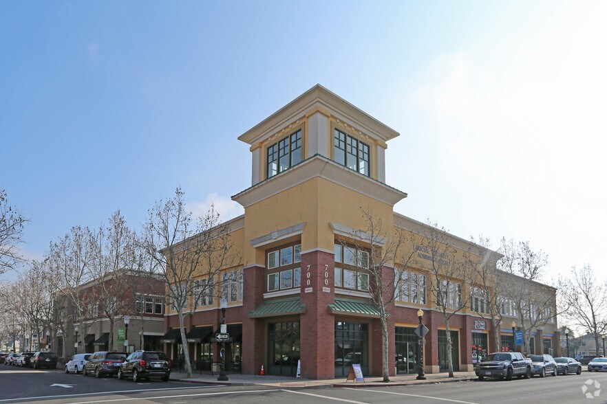 700 Main St, Suisun City, CA à vendre - Photo du bâtiment - Image 2 de 6