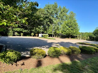Plus de détails pour 61-63 Cedar Ave, East Greenwich, RI - Bureau à vendre