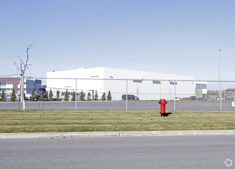 1570 Rue Nationale, Terrebonne, QC à vendre - Photo du bâtiment - Image 3 de 3