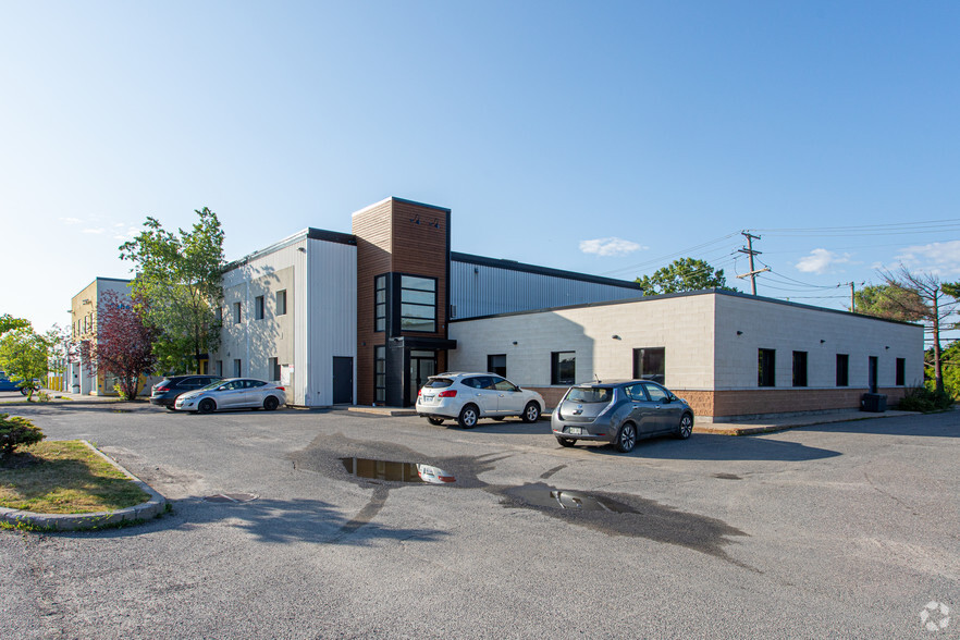 170 Rue Deveault, Gatineau, QC for lease - Primary Photo - Image 1 of 6