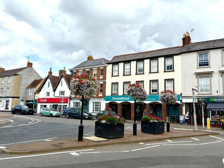 3 Market Sq, Bicester à louer - Photo du bâtiment - Image 3 de 12