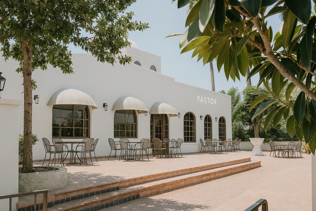 More details for 2121 N Saint Marys St, San Antonio, TX - Retail for Lease