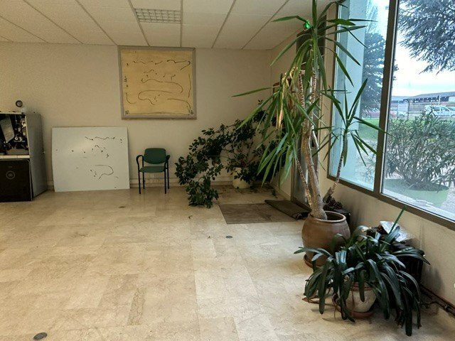 Retail in Dijon for lease - Interior Photo - Image 2 of 8