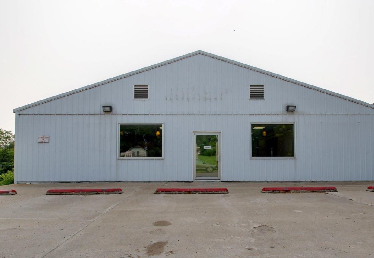 573 Rodgers St, Barry, IL for sale Primary Photo- Image 1 of 1